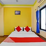Oyo Flagship 84655 S S Guest House